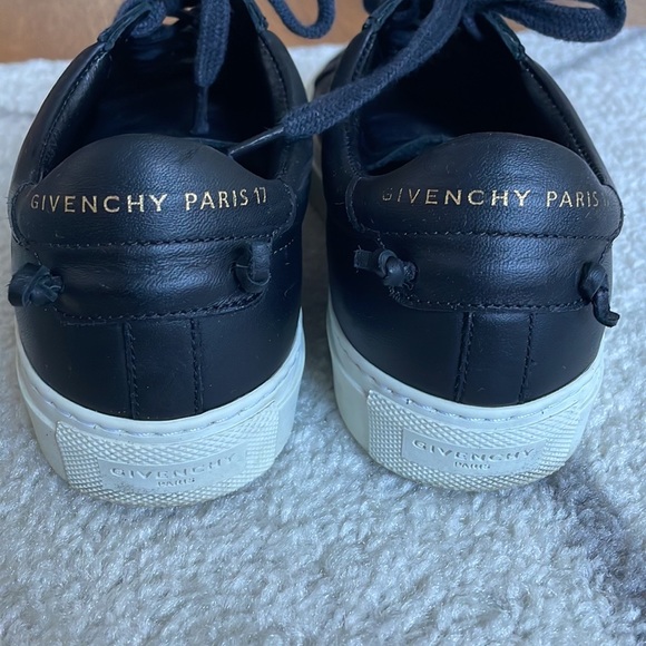 Authentic givenchy womens shoes. - Picture 3 of 3